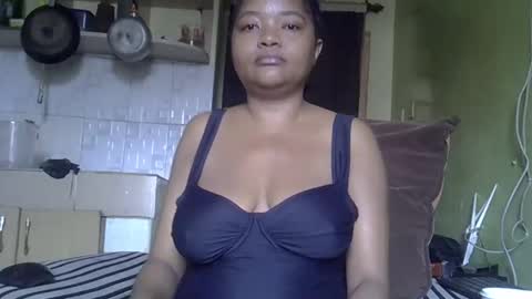 Snapshot of busty_kenzi chatting on December 2024 07:45:02 AM busty kenzi online show from December 2024 07:45:02 AM