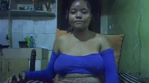 Snapshot of busty_kenzi chatting on April 2026 07:41:01 PM busty kenzi online show from April 2026 07:41:01 PM