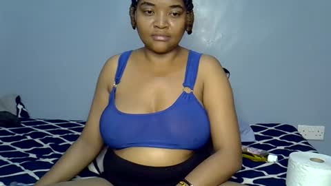 Snapshot of busty_kenzi chatting on July 2026 03:23:01 AM busty kenzi online show from July 2026 03:23:01 AM