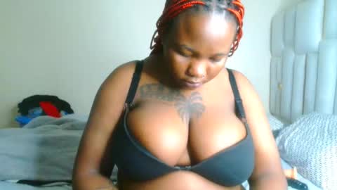 Snapshot of busty_mellons69 chatting on May 2026 04:08:01 AM busty_mellons69 online show from May 2026 04:08:01 AM