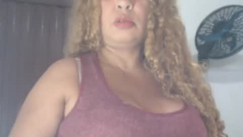 Snapshot of bustyamanda_ chatting on July 2026 12:22:02 PM Amanda online show from July 2026 12:22:02 PM