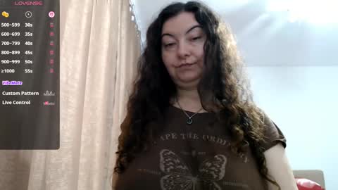 Snapshot of bustyemma chatting on April 2026 06:44:02 AM Emma online show from April 2026 06:44:02 AM