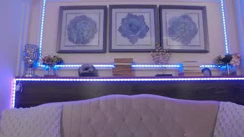      online between 6AM and 2PM EET almost everyday. online show from October 2025 03:27:02 AM