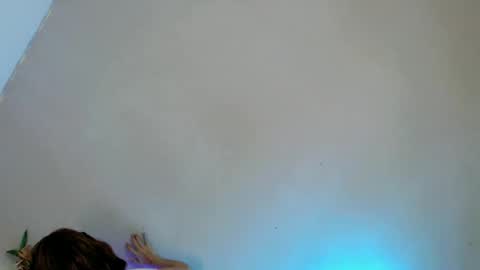 J E N online show from September 2025 11:41:02 PM