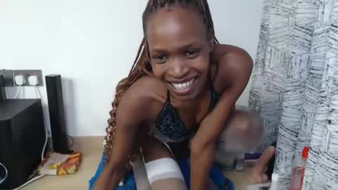 Snapshot of butterfly_savage chatting on October 2025 11:50:01 PM butterfly_savage online show from October 2025 11:50:01 PM