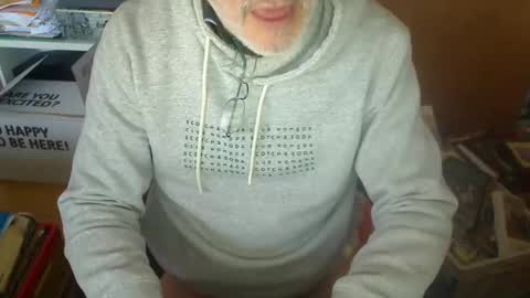 Snapshot of buttlover1111 chatting on November 2025 12:15:02 PM Buttlover2233 online show from November 2025 12:15:02 PM