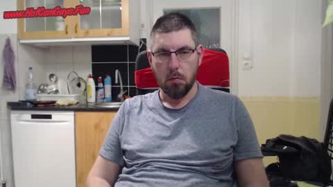 Snapshot of bux404 chatting on January 2025 12:34:02 AM Pete online show from January 2025 12:34:02 AM