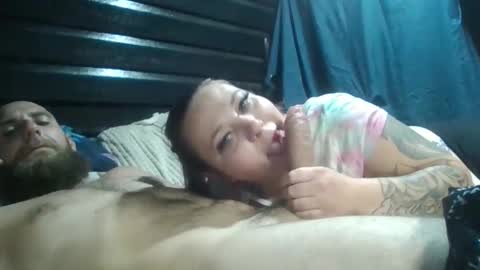 Hugeuncut92 online show from January 2026 10:48:02 PM