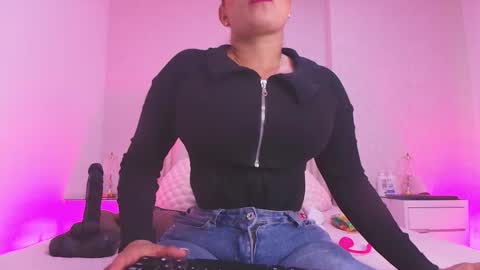 Carolina online show from January 2026 03:12:02 AM