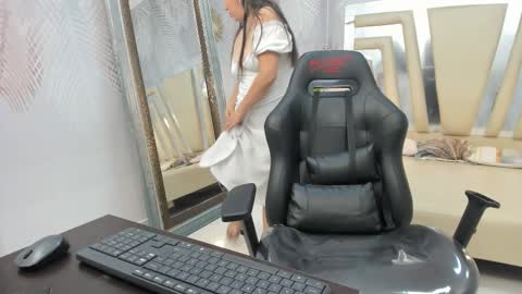 Camii Sweet  online show from February 2026 07:34:01 PM