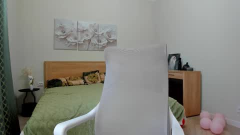 Lita online show from March 2026 02:40:02 AM