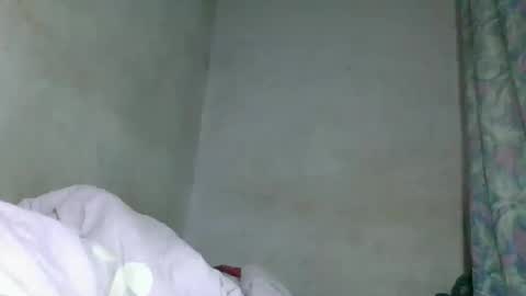 Snapshot of caella98 chatting on April 2026 04:04:01 AM caella98 online show from April 2026 04:04:01 AM
