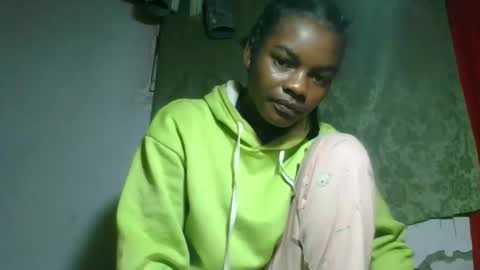 Snapshot of caella98 chatting on May 2026 06:08:02 AM caella98 online show from May 2026 06:08:02 AM