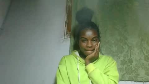 Snapshot of caella98 chatting on May 2026 04:29:02 AM caella98 online show from May 2026 04:29:02 AM