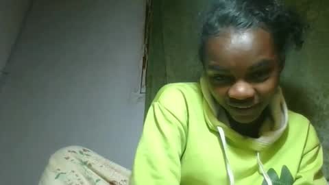 Snapshot of caella98 chatting on May 2026 04:42:01 AM caella98 online show from May 2026 04:42:01 AM