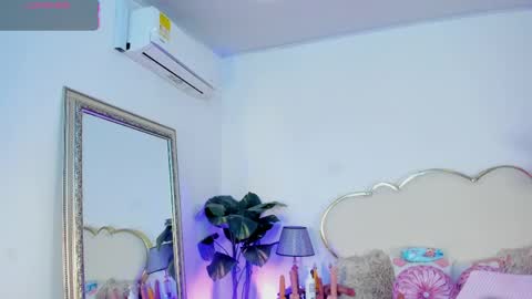 Cahitlin  online show from April 2026 05:13:01 AM