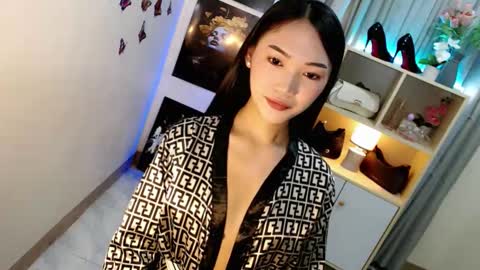 caitlin online show from February 2026 07:00:02 PM