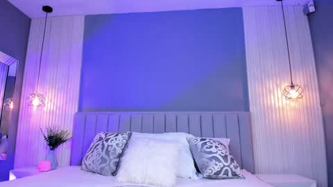 Caitlyn  online show from September 2025 11:17:02 PM