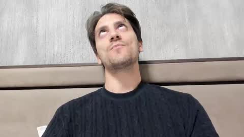 Marco online show from November 2025 08:21:02 PM