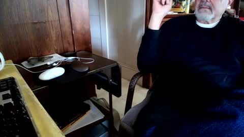 Snapshot of cali1962 chatting on February 2025 06:43:02 PM Cal online show from February 2025 06:43:02 PM