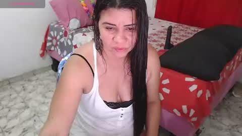 caliente_in_passion online show from June 2026 04:04:01 AM