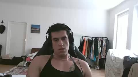 Snapshot of calientecalientee chatting on September 2025 12:10:02 PM calientecalientee online show from September 2025 12:10:02 PM