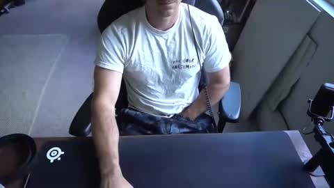 caliguyzrfun online show from April 2026 10:44:02 PM