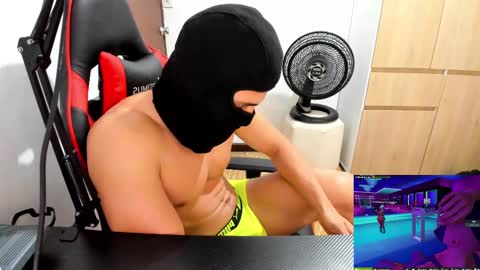 calihotcaliente27 online show from February 2025 04:13:02 PM