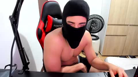 calihotcaliente27 online show from February 2025 10:35:01 AM