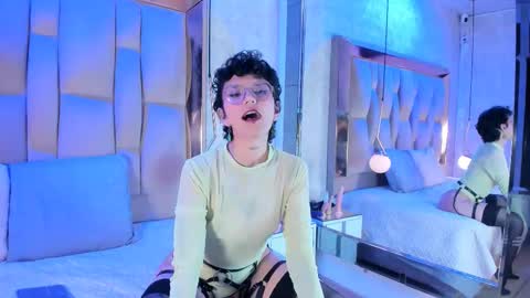 Caliope  online show from February 2026 08:40:02 PM