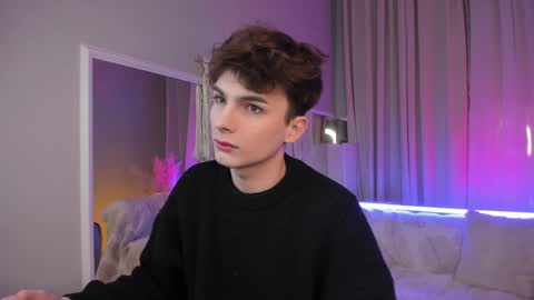 Snapshot of call__me_leo chatting on December 2024 06:54:02 AM Call me Leo online show from December 2024 06:54:02 AM