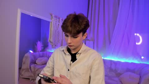 Snapshot of call__me_leo chatting on December 2024 07:40:02 AM Call me Leo online show from December 2024 07:40:02 AM