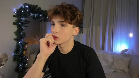 Snapshot of call__me_leo chatting on January 2025 06:52:01 AM Call me Leo online show from January 2025 06:52:01 AM