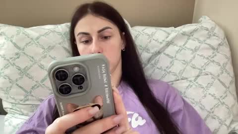 Anna online show from February 2025 10:27:02 AM