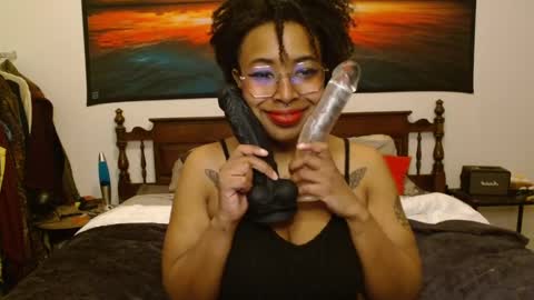 Snapshot of call_me_hedone chatting on February 2025 06:38:01 PM Hedone online show from February 2025 06:38:01 PM