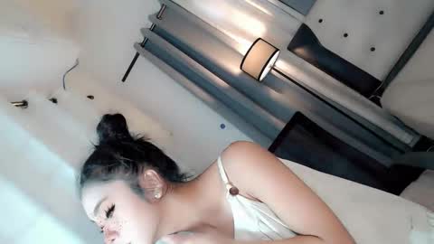 Snapshot of call_me_nina chatting on May 2026 02:17:01 AM call_me_nina online show from May 2026 02:17:01 AM