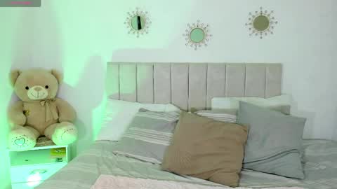 Snapshot of call_me_nora chatting on April 2026 06:00:02 AM NORA online show from April 2026 06:00:02 AM