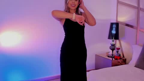 Snapshot of callmeanna_ chatting on February 2025 08:30:02 PM Anna Banana online show from February 2025 08:30:02 PM