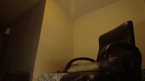 Snapshot of callmeenzo1 chatting on June 2026 06:49:01 PM callmeenzo1 online show from June 2026 06:49:01 PM
