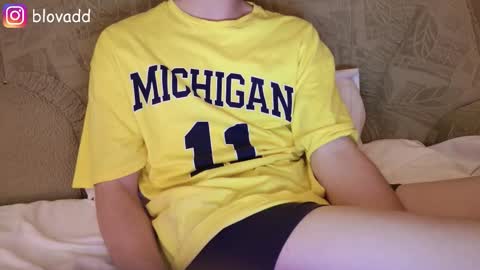 Snapshot of callmenineoneseven chatting on September 2025 04:50:01 PM Nick online show from September 2025 04:50:01 PM