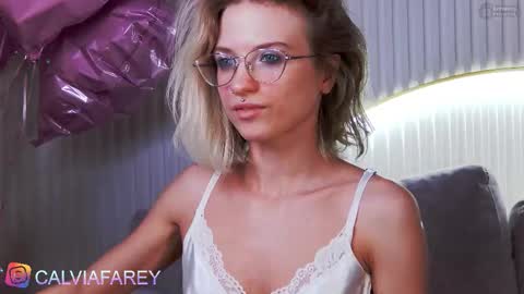 Snapshot of calvia_farey chatting on March 2026 10:21:01 AM calvia_farey online show from March 2026 10:21:01 AM