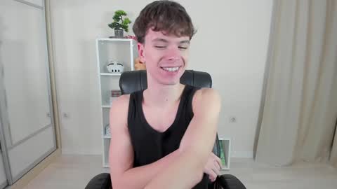 Hey I am Calvin  online show from January 2025 07:03:01 PM