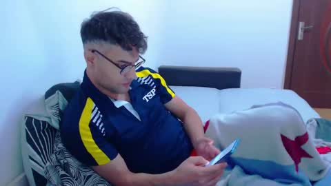 Snapshot of calvinjohnlad chatting on January 2025 07:28:02 PM Calvinjohnlad online show from January 2025 07:28:02 PM