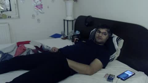 Calvinjohnlad online show from November 2025 06:52:02 PM