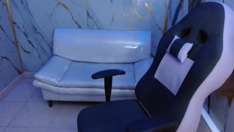 Snapshot of cam_xman chatting on May 2026 07:00:02 PM cam_xman online show from May 2026 07:00:02 PM