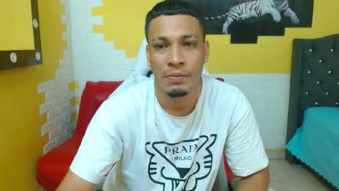 Snapshot of cam_xman chatting on May 2026 07:08:02 PM cam_xman online show from May 2026 07:08:02 PM