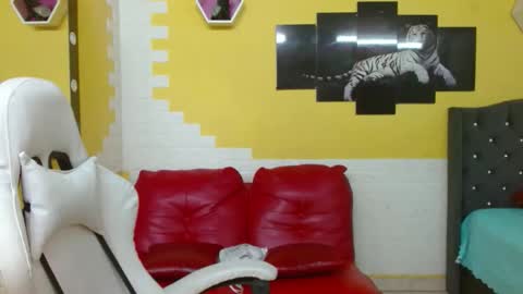Snapshot of cam_xman chatting on May 2026 07:18:02 PM cam_xman online show from May 2026 07:18:02 PM
