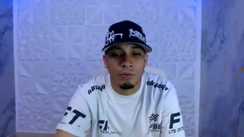 Snapshot of cam_xman chatting on May 2026 12:41:02 AM cam_xman online show from May 2026 12:41:02 AM