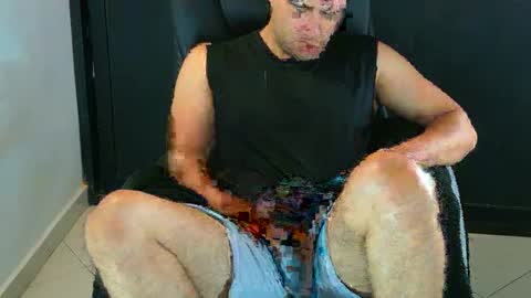 Snapshot of camara110 chatting on February 2025 04:39:02 PM camara110 online show from February 2025 04:39:02 PM