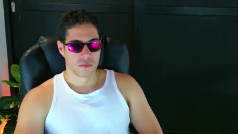 Snapshot of camara110 chatting on February 2025 11:30:01 PM camara110 online show from February 2025 11:30:01 PM